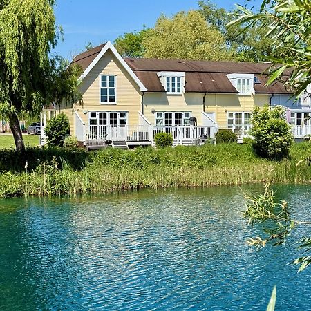 Emerald Lake House South Cerney Ngoại thất bức ảnh