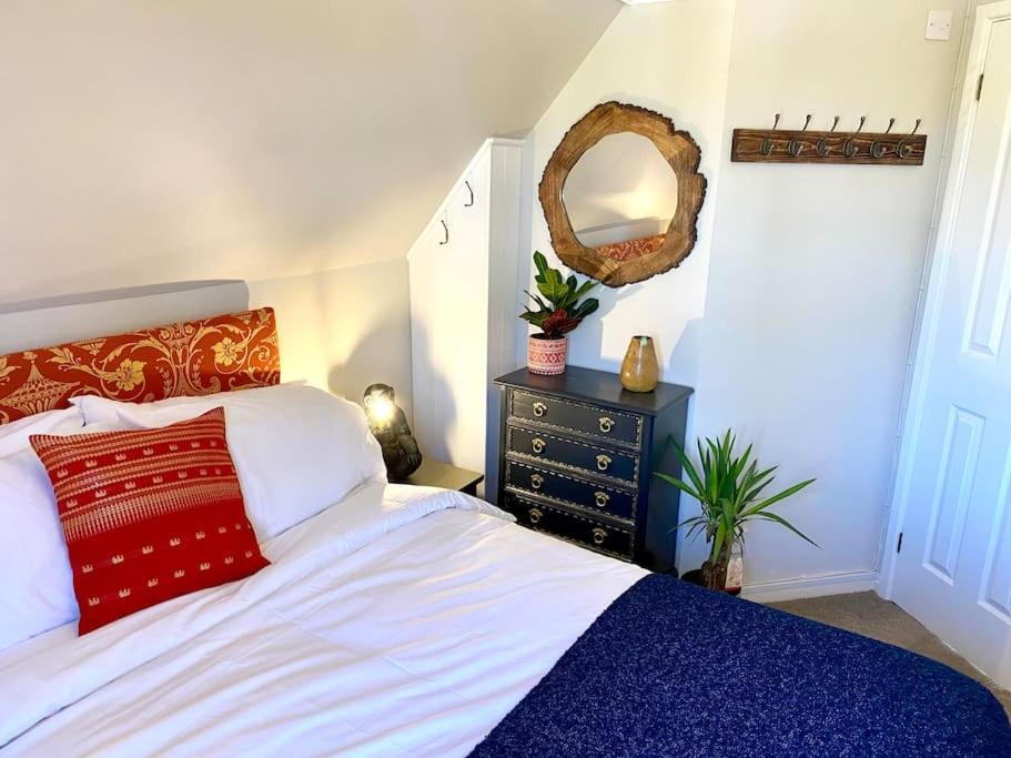Emerald Lake House South Cerney Ngoại thất bức ảnh